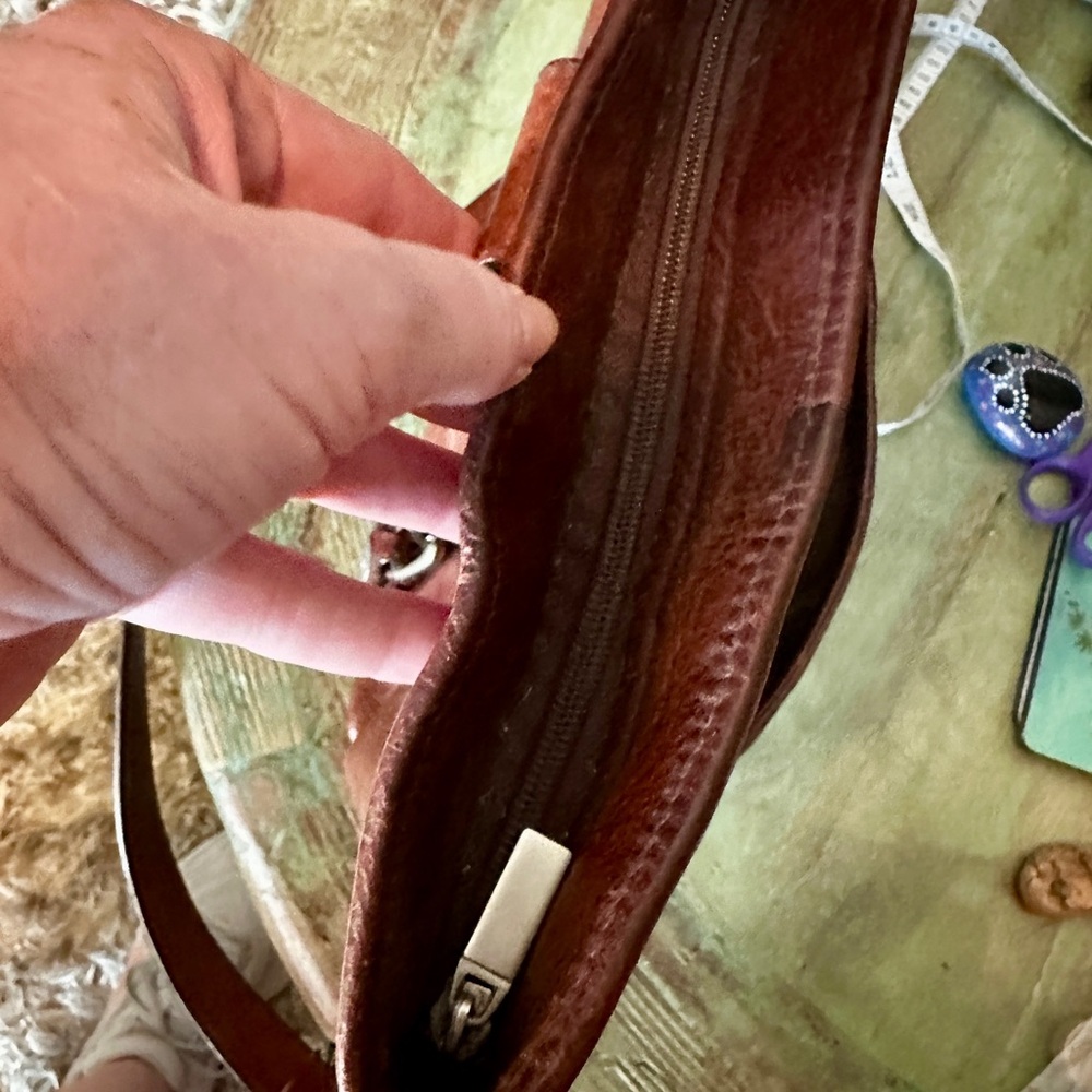 Vintage Leather Crossbody Bag - Picture 16 of 16